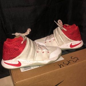 Kyrie 2 “GS” white and red